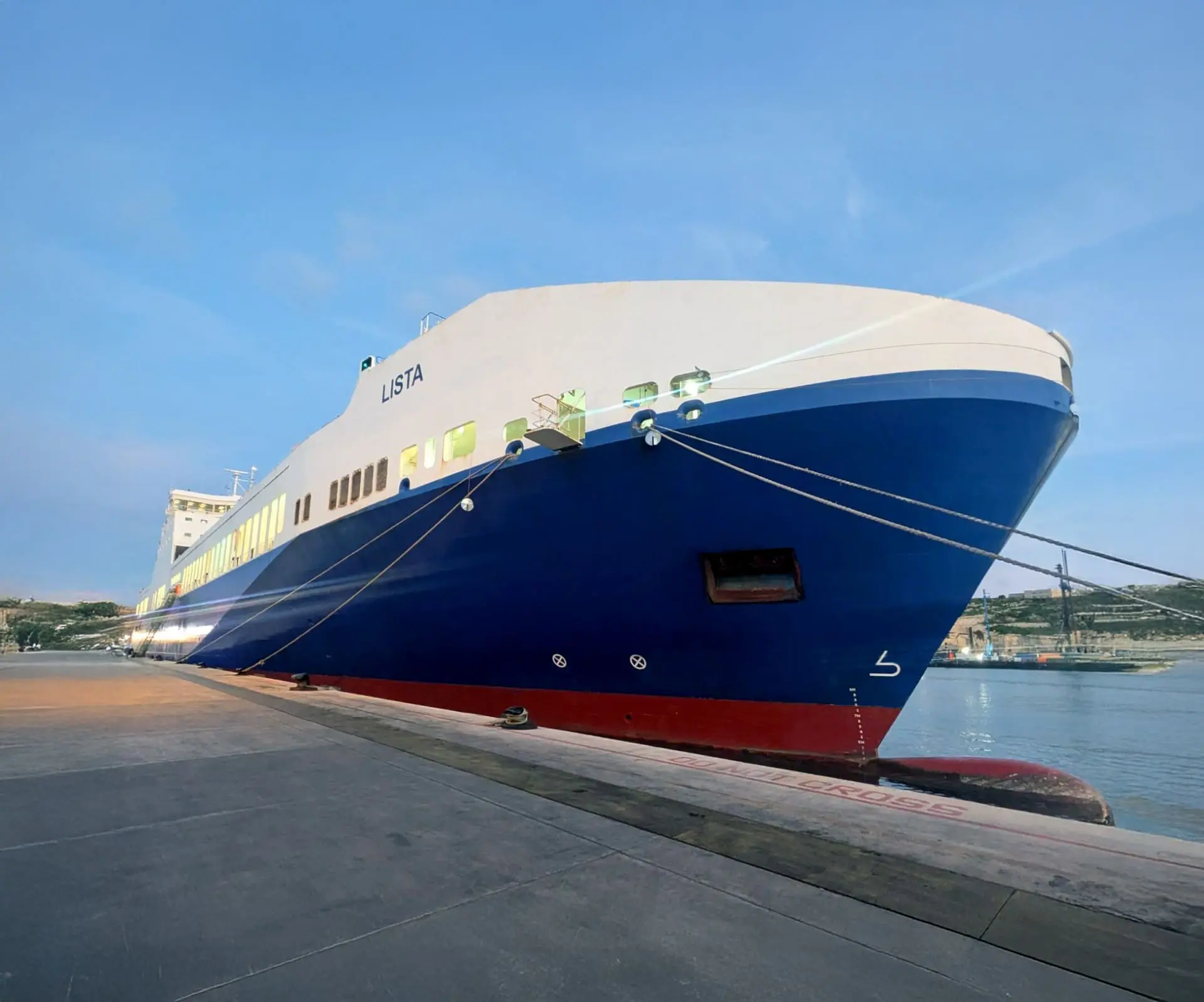 Smyril Line fær avloysaraskip