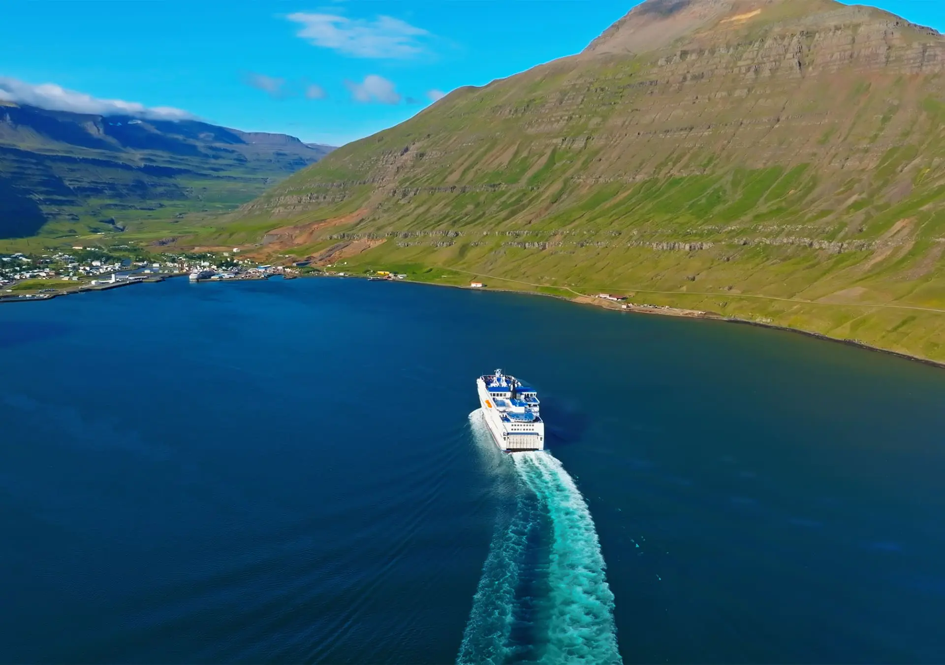 Cruise til Íslands