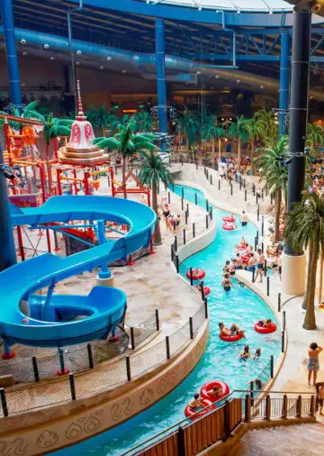 1.-Aquadome-crop-1600px.jpg
